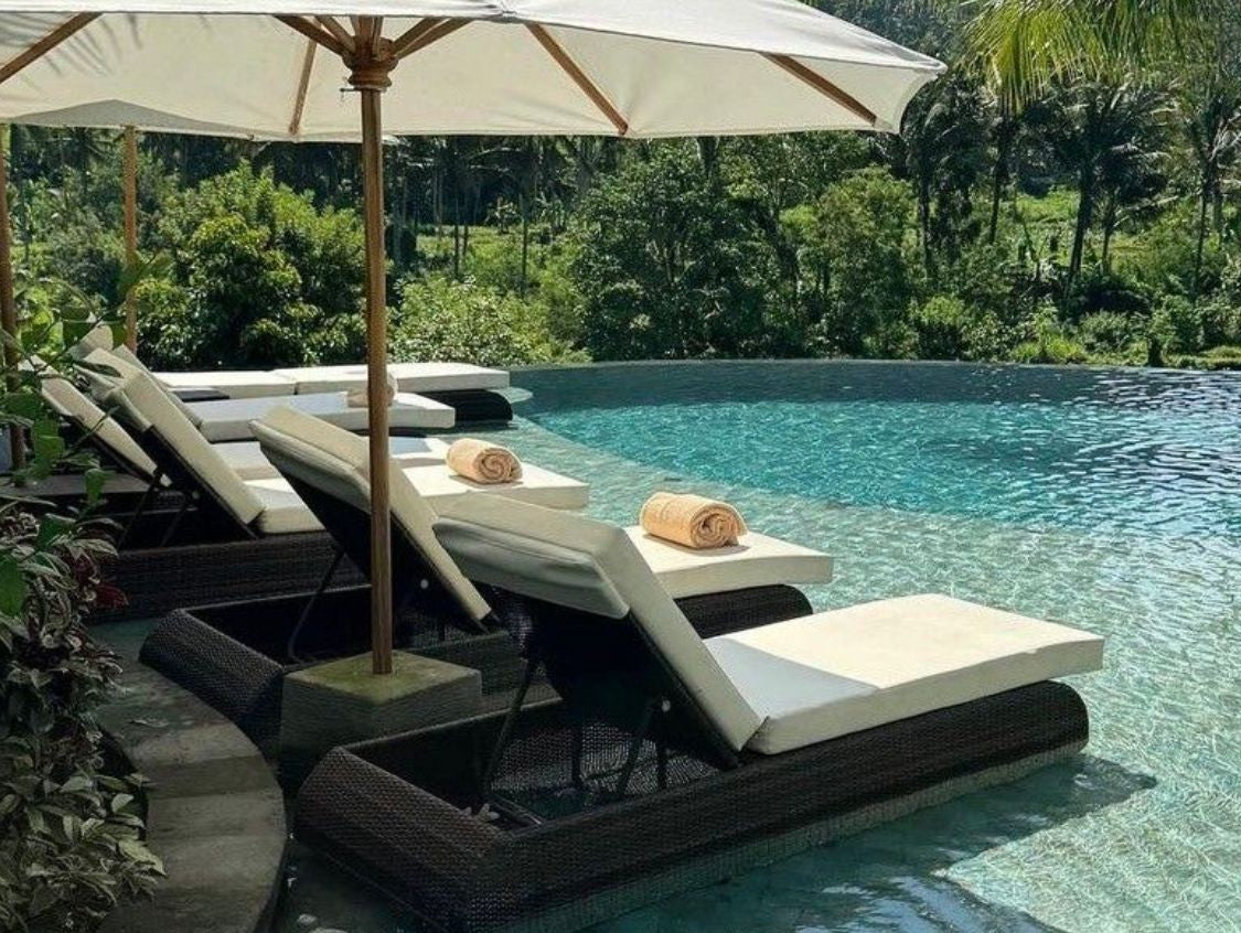 The World’s Most Luxurious Resorts — Where Foame Belongs