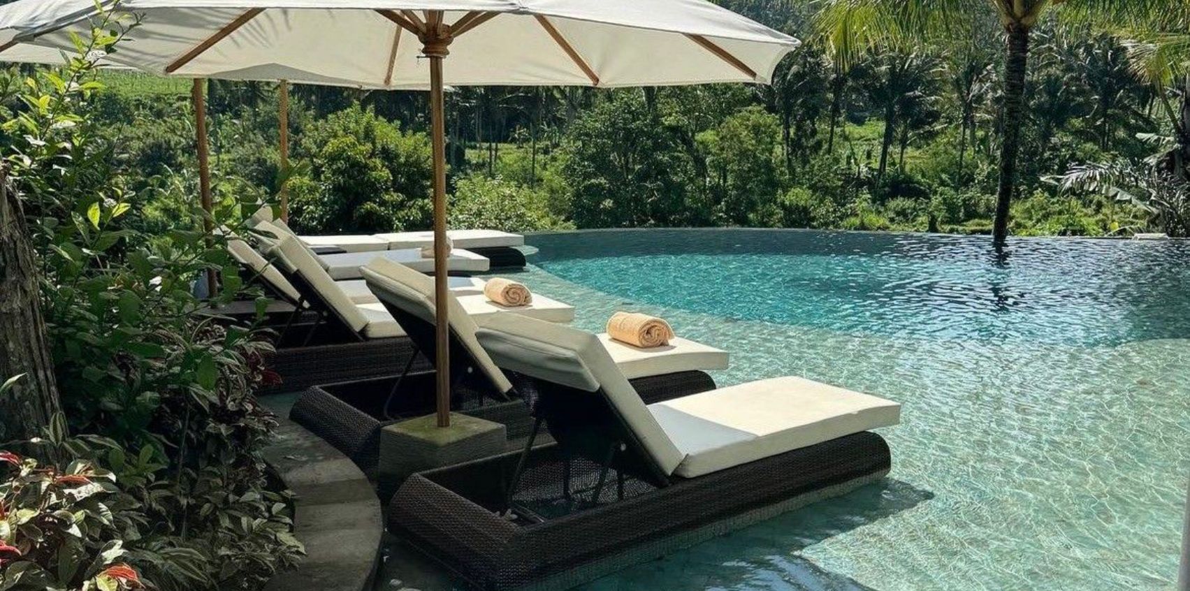 The World’s Most Luxurious Resorts — Where Foame Belongs